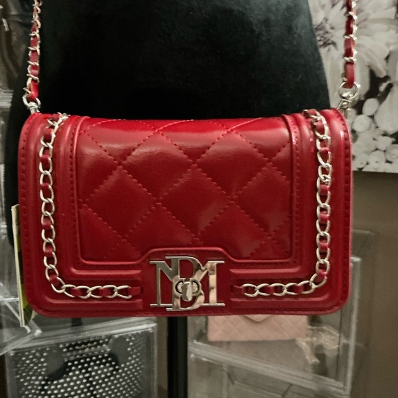 Brand New Beautiful Red Bagley Mischa Bag - Picture 3 of 14
